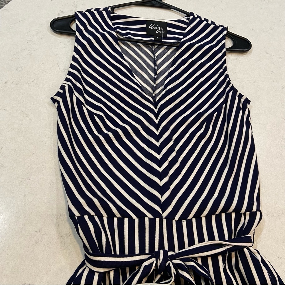 Beige by ECI Navy and white striped sleeveless jumpsuit romper wide leg Sz small - Picture 2 of 5
